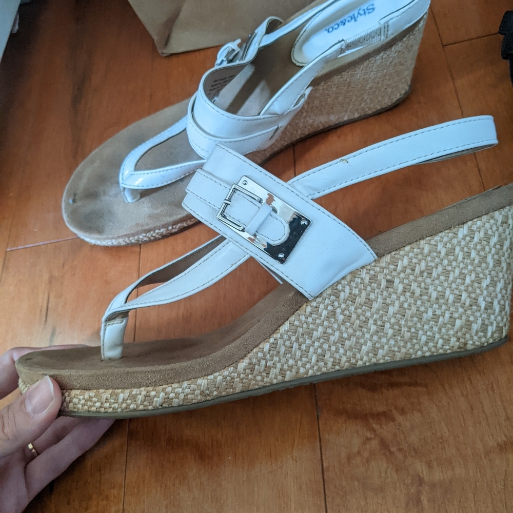 Style & Co white wedges